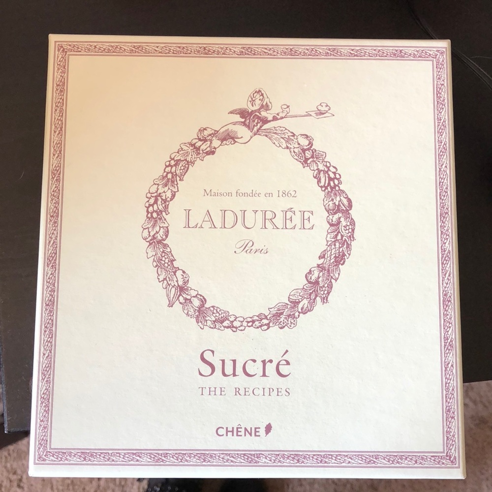 Classic Colored Ladurée Sucré Box